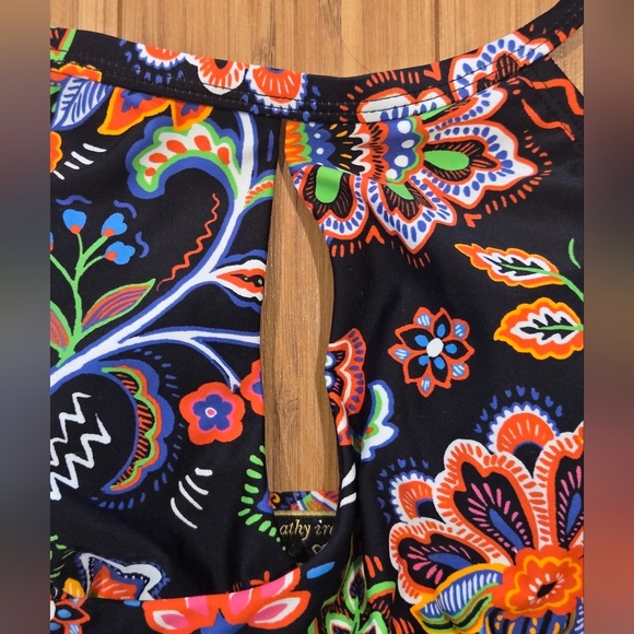 💚 NWT Kathy Ireland Floral One Piece Swimsuit - Picture 5 of 9